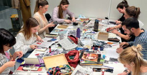 <b>Iniciació al collage</b>